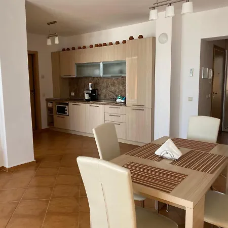 Bellevue Apartment