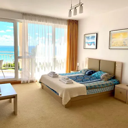 Апартамент Bellevue Равда