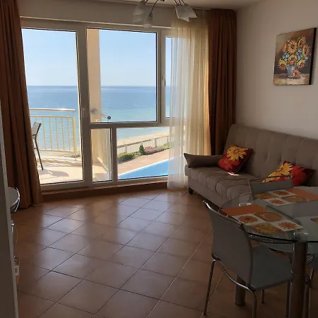 Bellevue Апартамент *